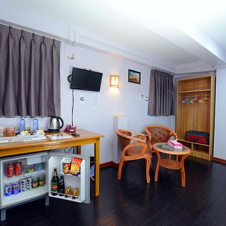 Okkala Hotel Yangon Eksteriør bilde