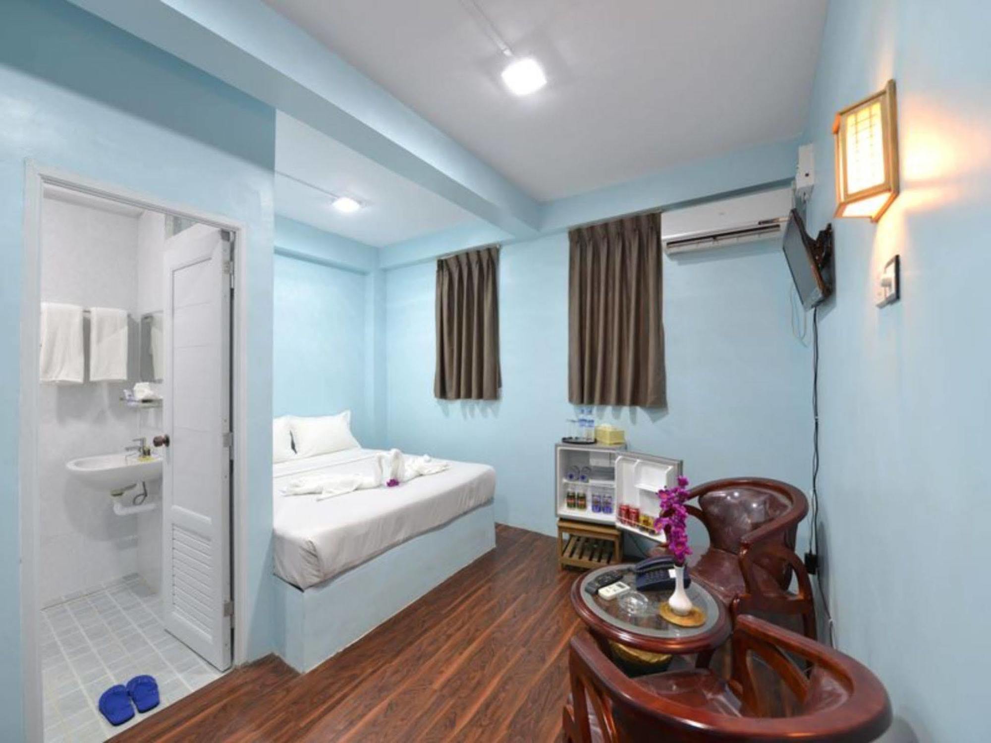 Okkala Hotel Yangon Eksteriør bilde