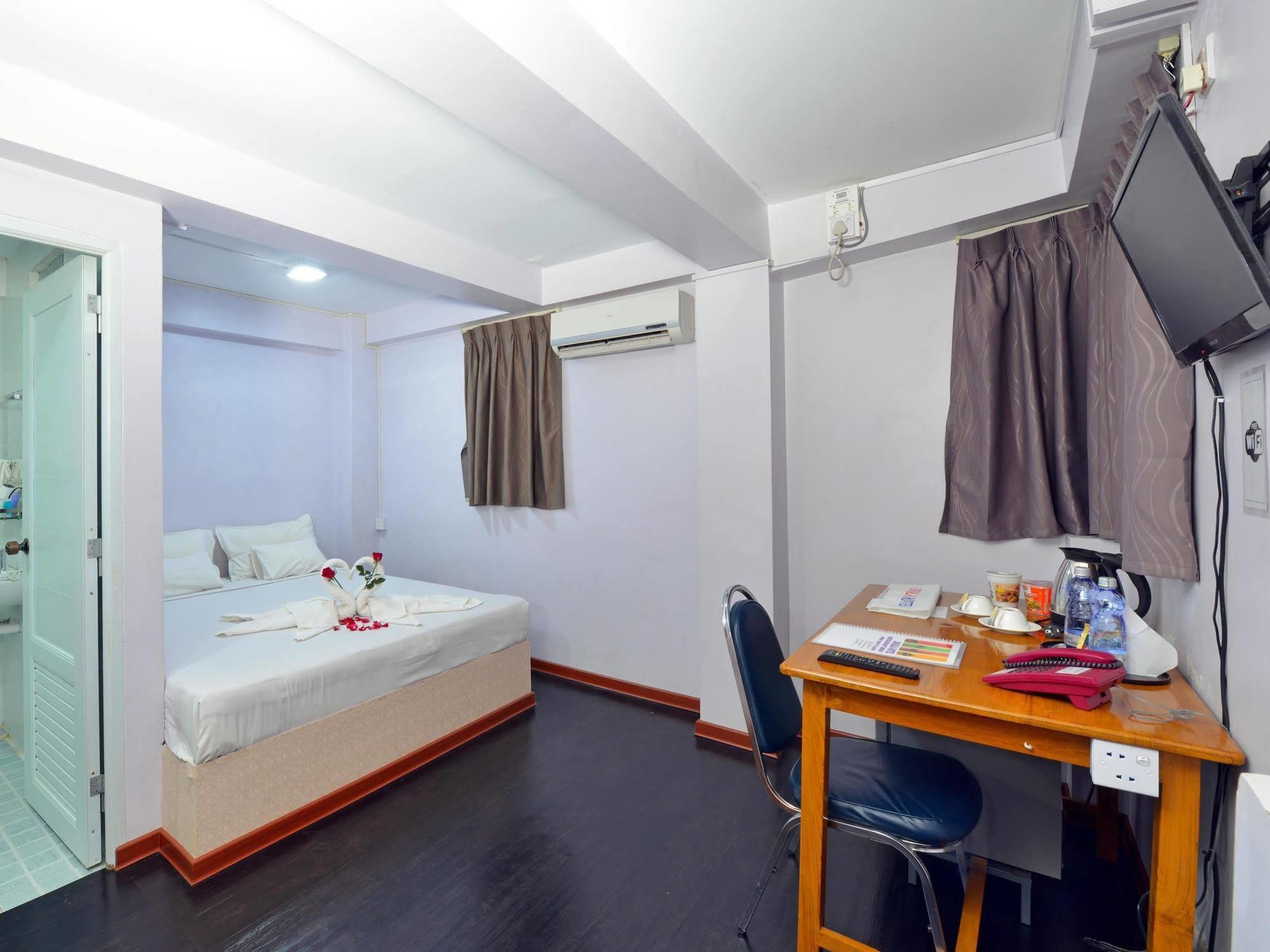 Okkala Hotel Yangon Eksteriør bilde