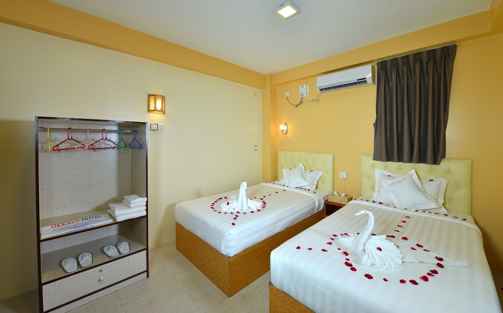 Okkala Hotel Yangon Eksteriør bilde