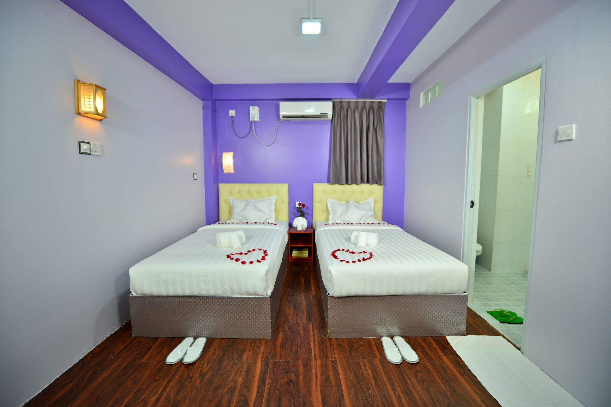 Okkala Hotel Yangon Eksteriør bilde